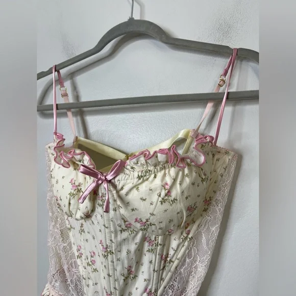 The Lace Collection Y2K Pink Floral Cottagecore Lace Corset M Camisoles Babydoll - Picture 3 of 9